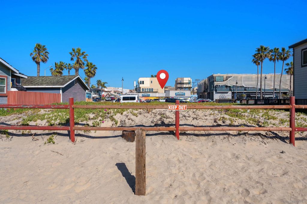 Photo of 911 Seacoast Drive, Imperial Beach, CA 91932 (MLS # 2601165)