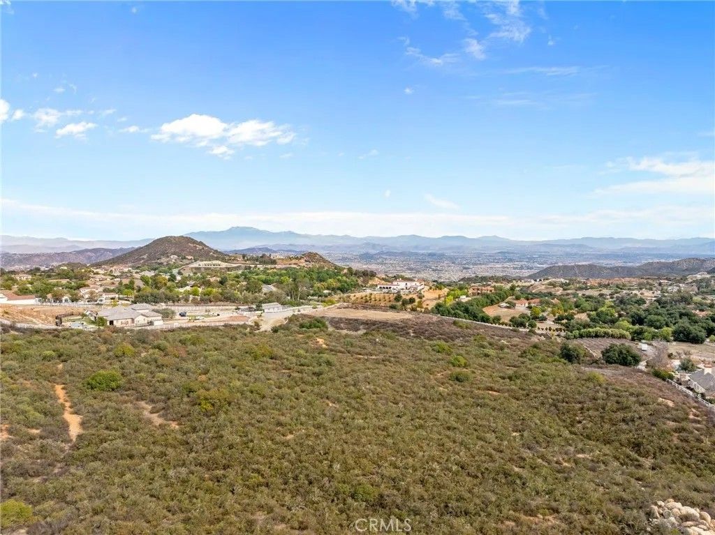 Photo of 0 Dawn Ct, Murrieta, CA 92562 (MLS # SW26051647)