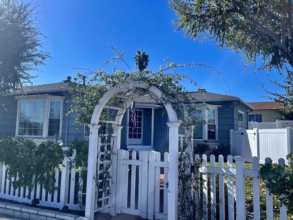 Photo of 4894 Garfield St, La Mesa, CA 91941 (MLS # 260005853)