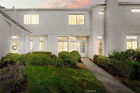 Tiny photo for 28305 Paseo El Siena #10, Laguna Niguel, CA 92677 (MLS # OC26013567)