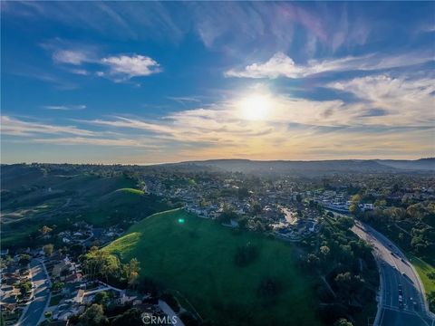 Tiny photo for 28305 Paseo El Siena #10, Laguna Niguel, CA 92677 (MLS # OC26013567)