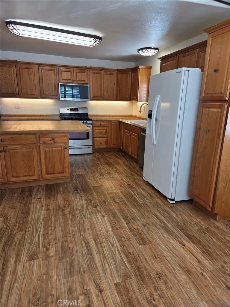 3800 W Wilson Street 17