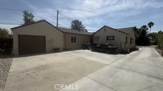 9459-9461 Daines Drive