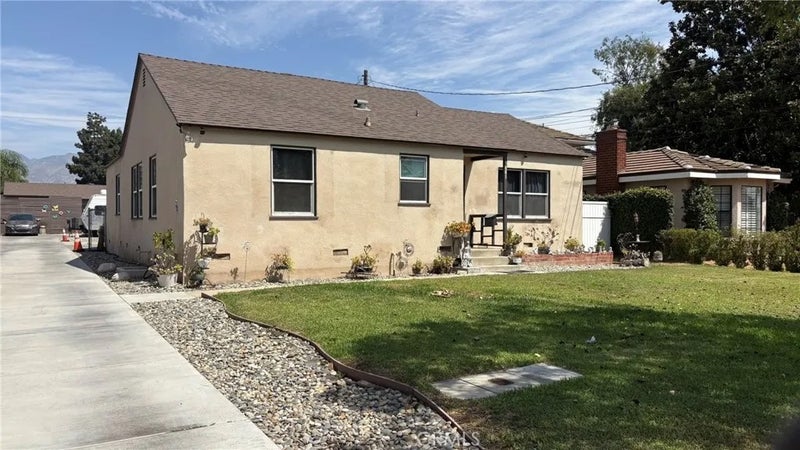9459-9461 Daines Drive
