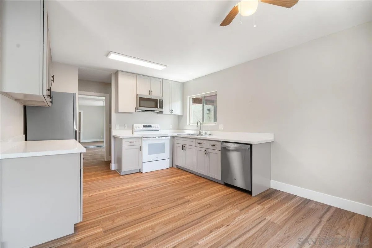 5473 Adobe Falls 9