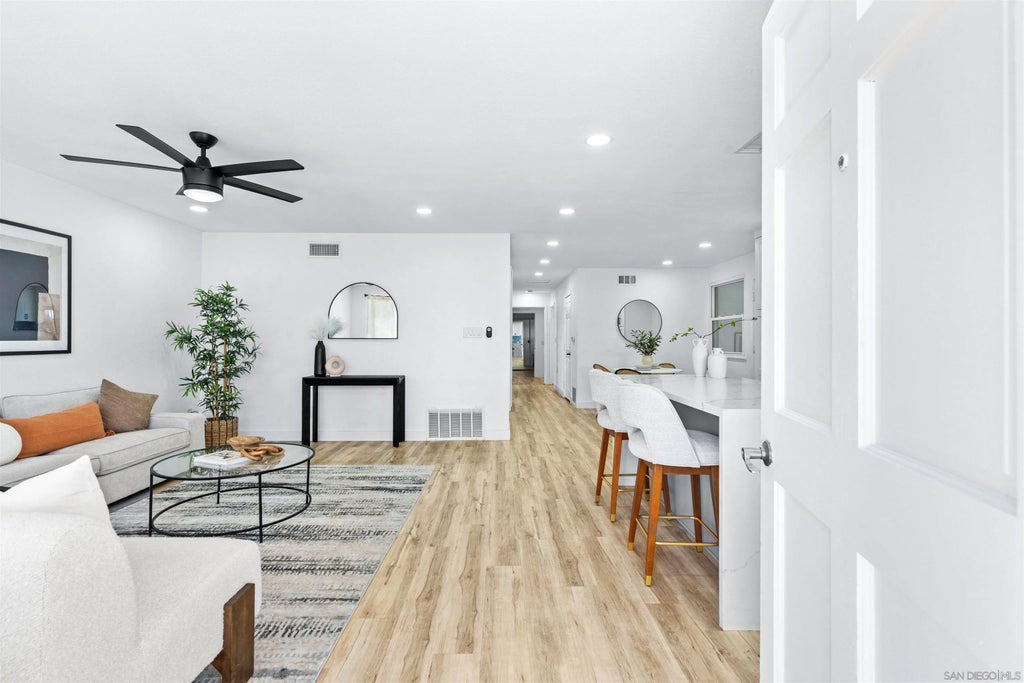Photo of 3825 Tiara St, San Diego, CA 92111 (MLS # 260025143)