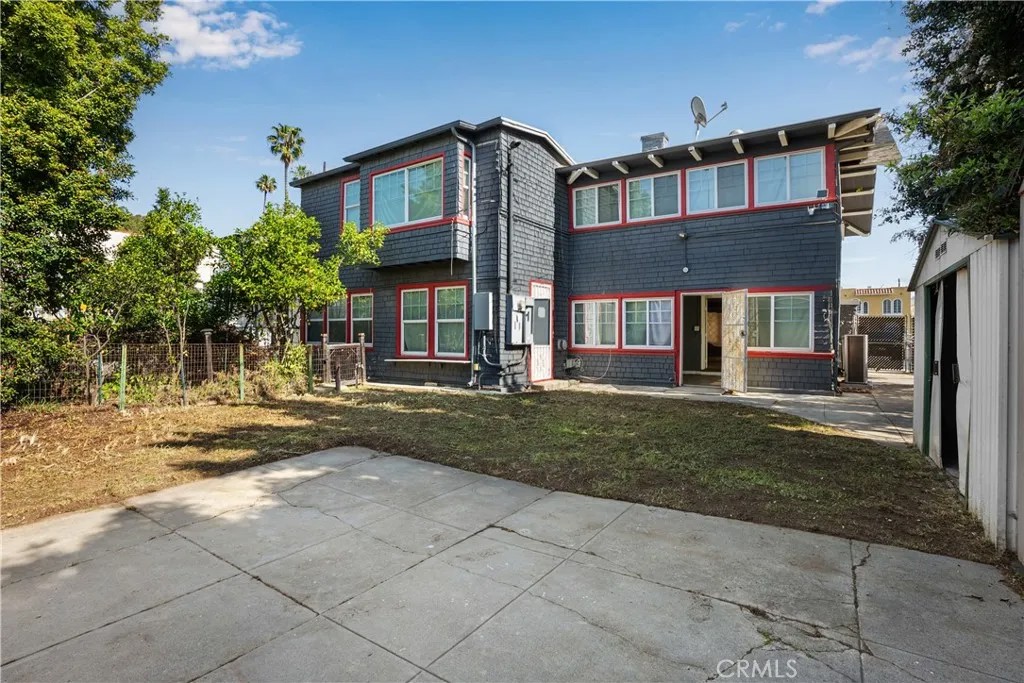 1527 S Wilton