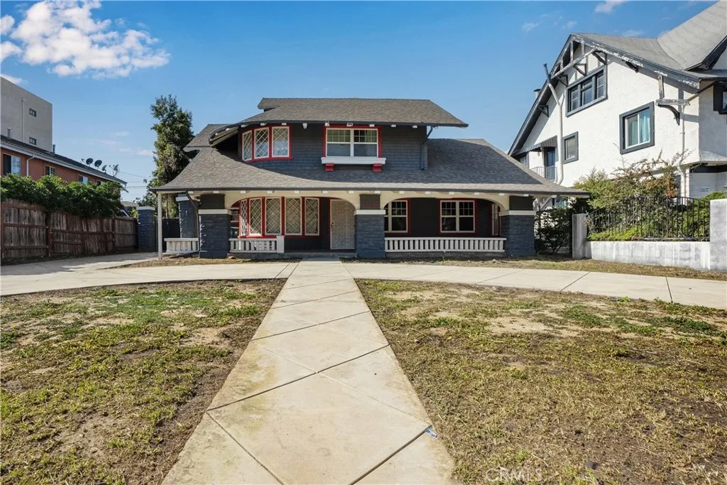 1527 S Wilton