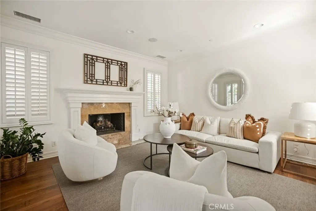 3 Kent Court