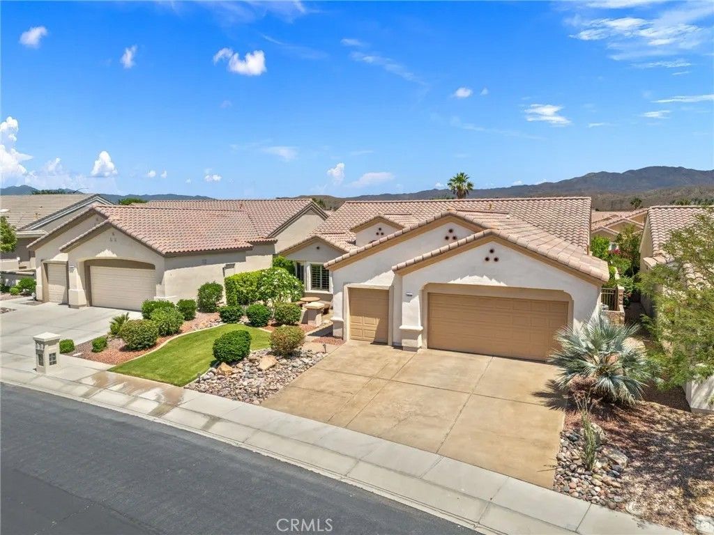 Photo of 78688 Sunrise Canyon Avenue, Palm Desert, CA 92211 (MLS # SR26066634)