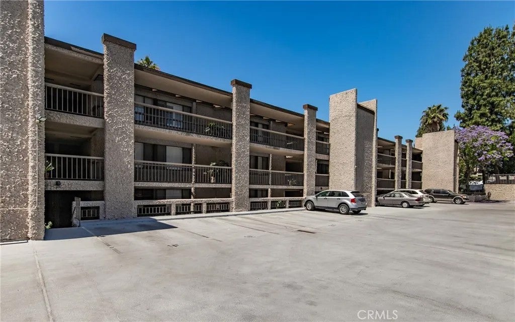 5555 Canyon Crest 2G