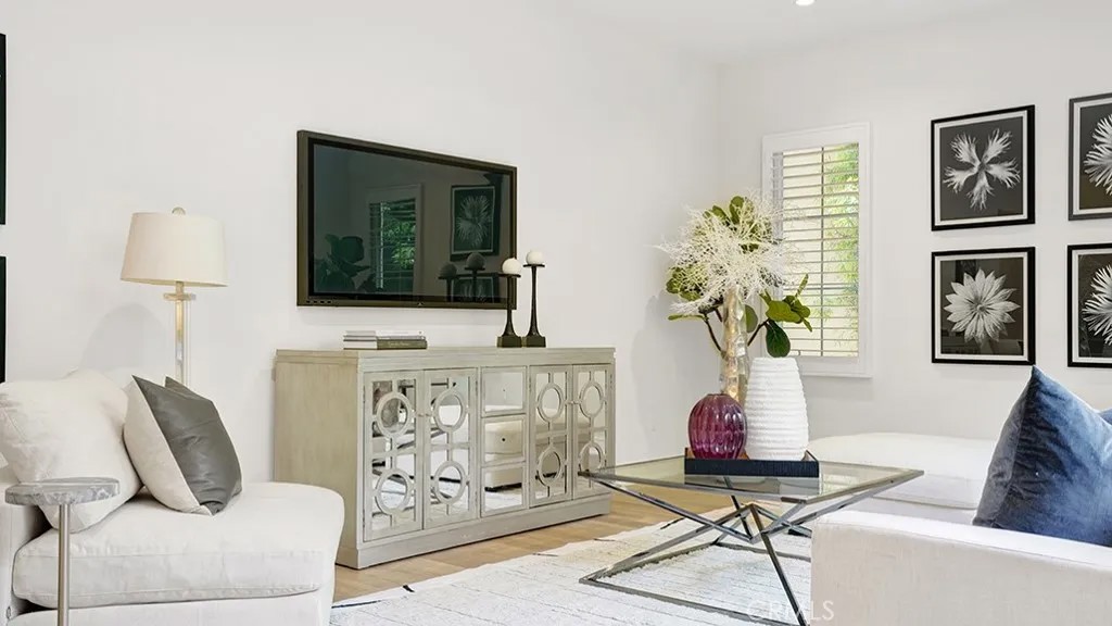163 Linda Vista