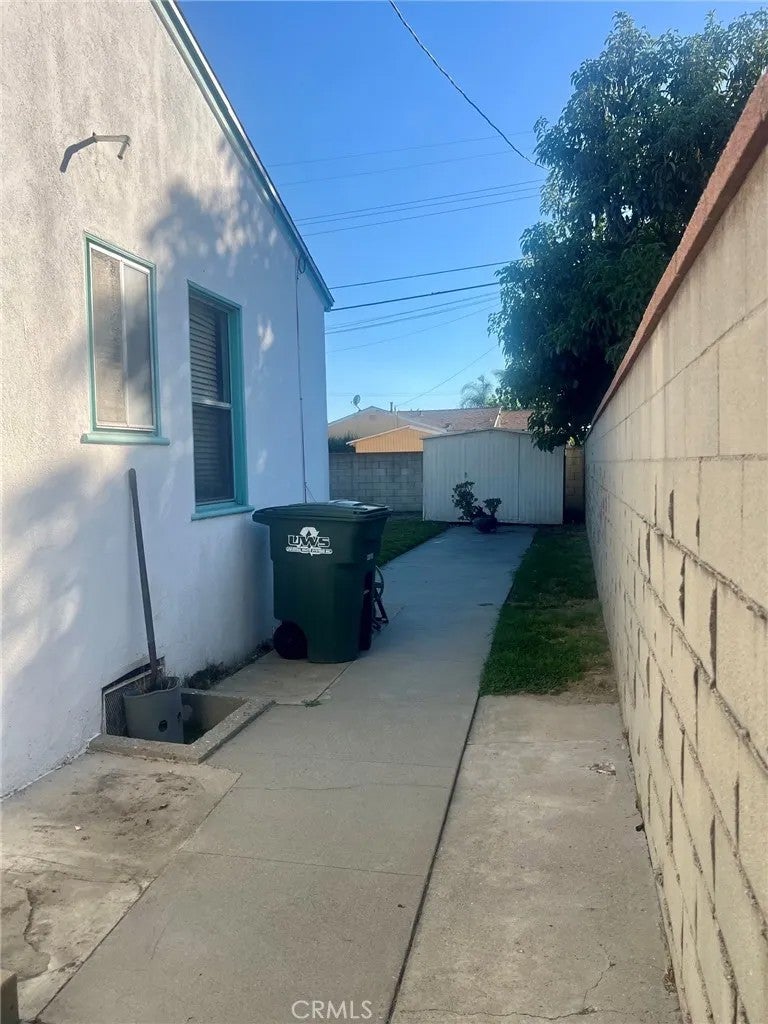 6072 Mckinley Ave.