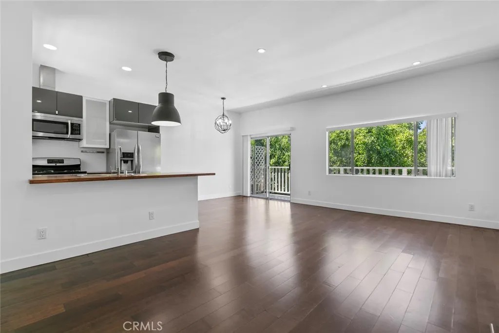 4859 Coldwater Canyon 12