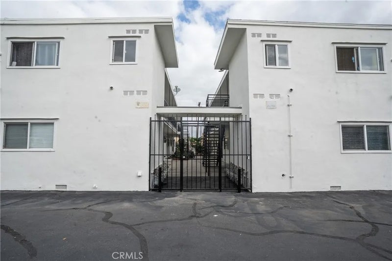 1414 W 225th Street