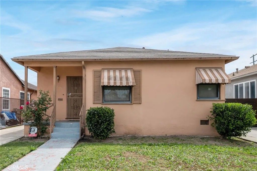 Photo of 2738 Thurman Ave, Los Angeles, CA 90016 (MLS # SB26084232)