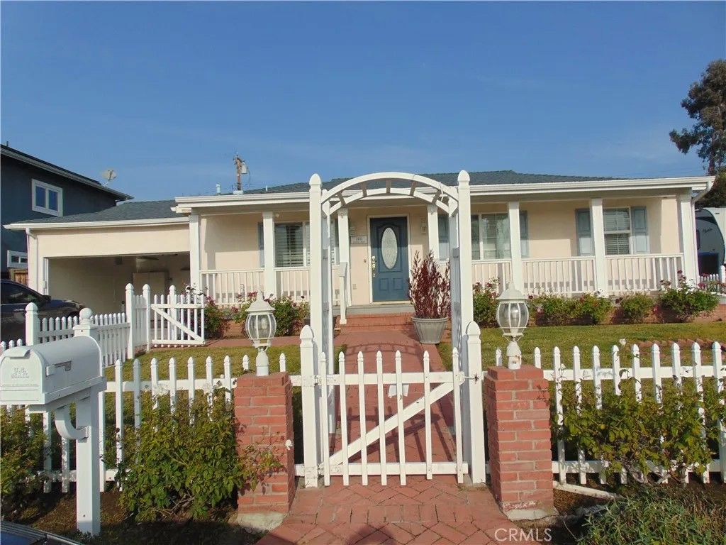 Photo of 1401 Kenneth Drive, Tustin, CA 92780 (MLS # OC25282507)