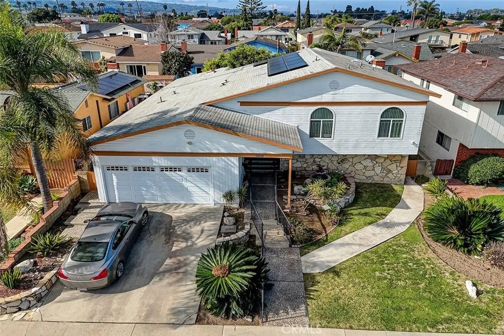 Photo of 24403 Marigold Ave, Harbor City, CA 90710 (MLS # SB26016895)