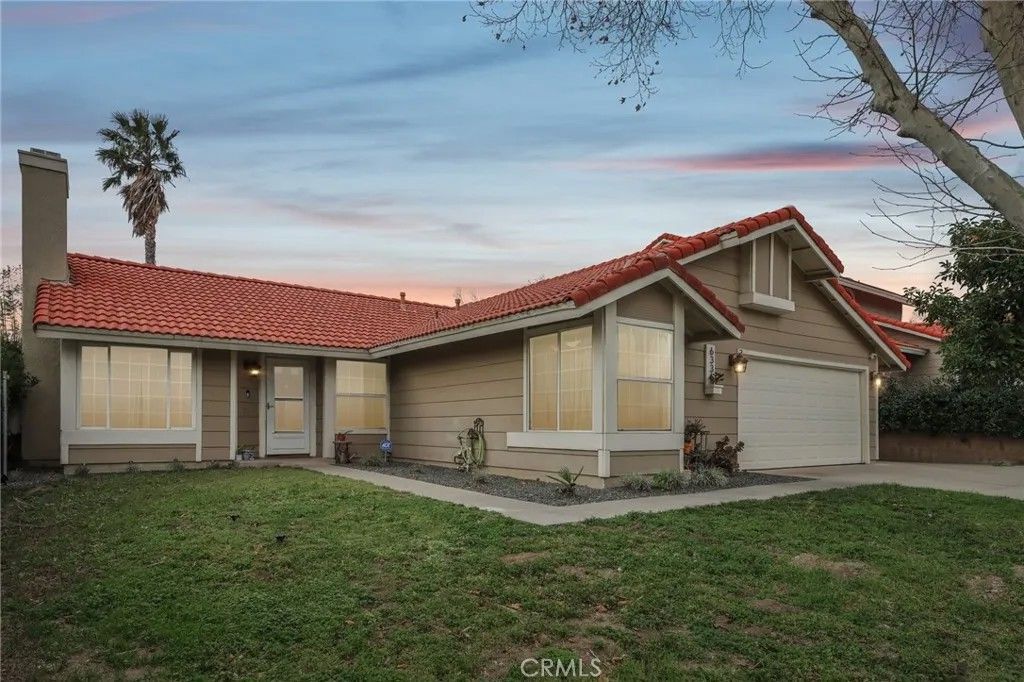 Photo of 6336 N Redwood St, San Bernardino, CA 92407 (MLS # IG26013896)