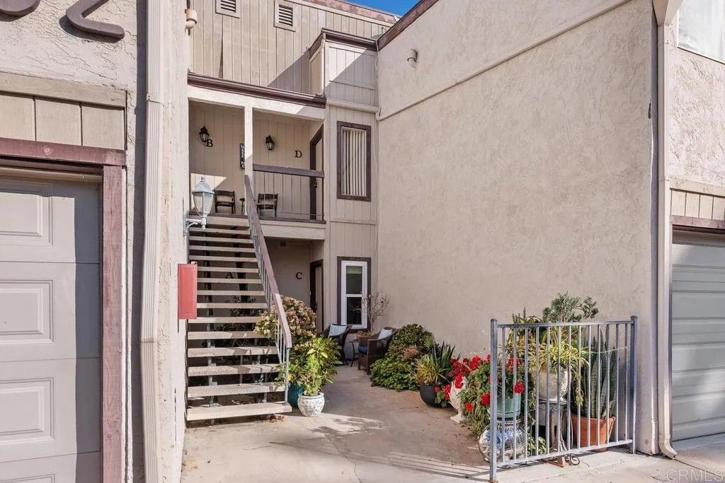 Photo of 832 Kalpati Circle #D, Carlsbad, CA 92008 (MLS # NDP2602900)