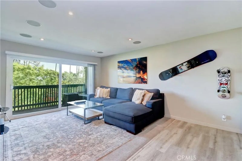 576 N Bellflower Boulevard 303