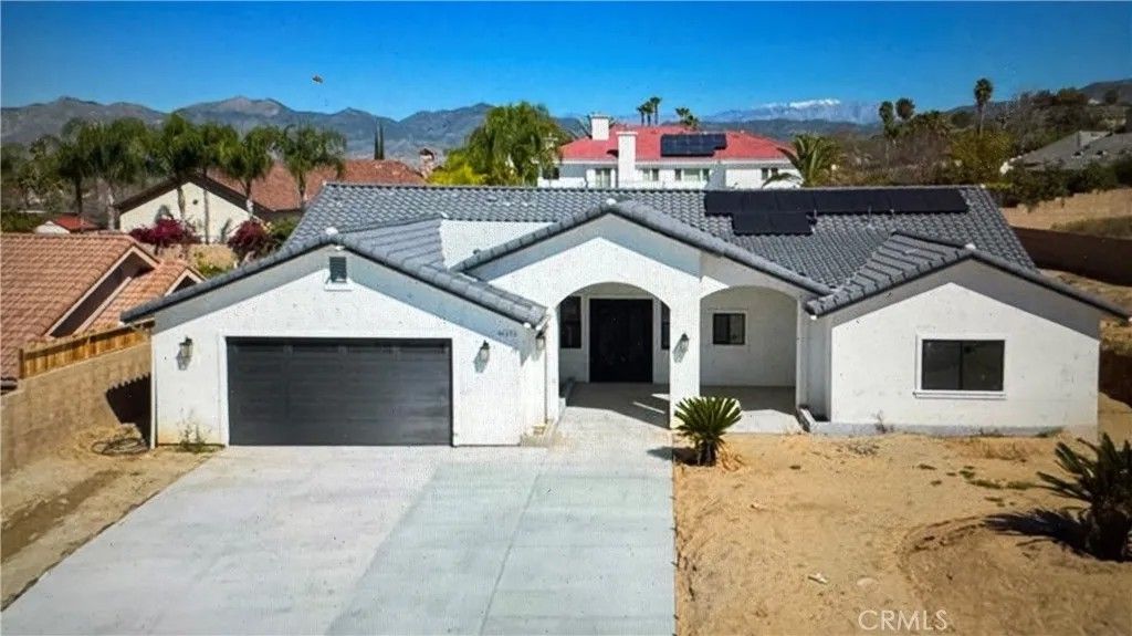 Photo of 44270 Whittier, Hemet, CA 92544 (MLS # IG26104029)