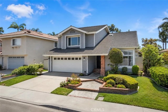 16 Harrisburg, Irvine