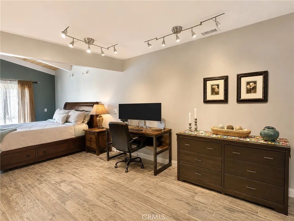 13029 Earlgate Court