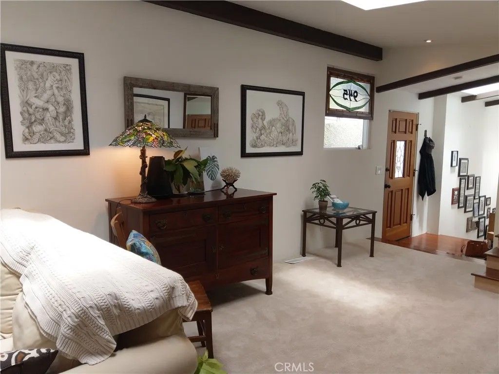 Photo of 945 Park Ave, Laguna Beach, CA 92651 (MLS # OC25276629)