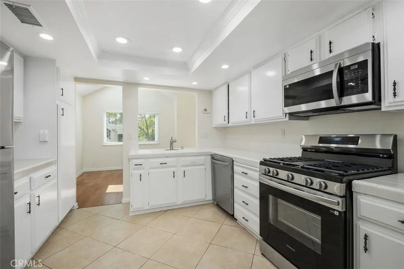 1091 STONE BROOK Lane