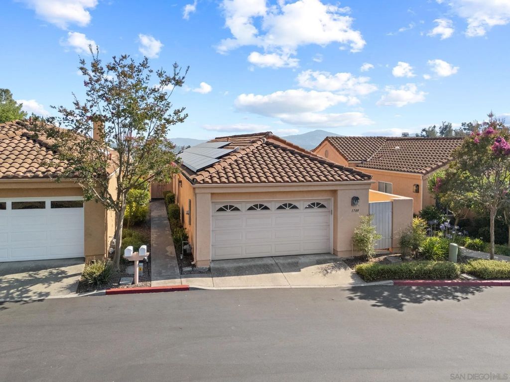 Photo of 1709 Doral Gln, Escondido, CA 92026 (MLS # 250044858)