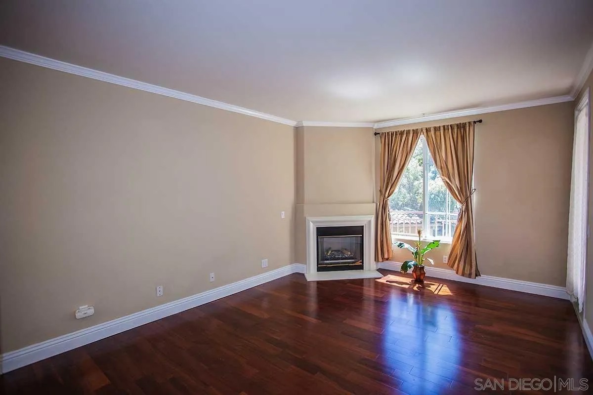 12362 Carmel Country Rd G208