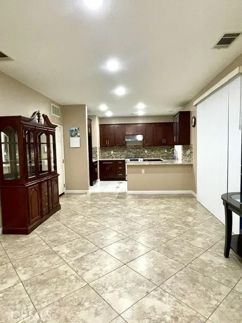 1224 S Cabernet Circle