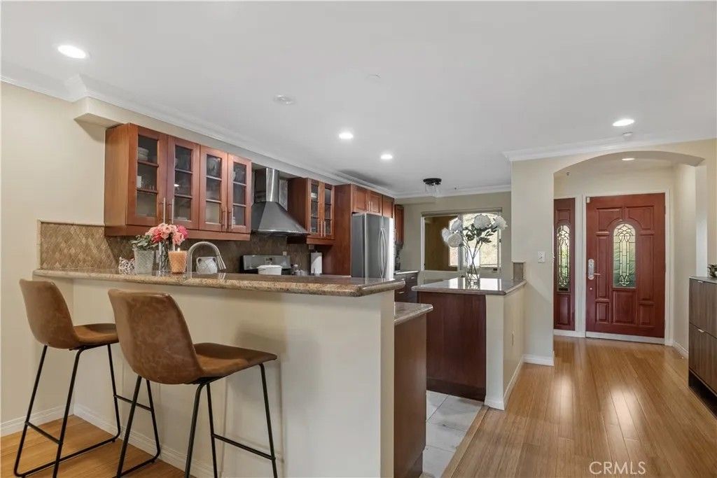 Photo for 6221 Monterey Rd #304, Los Angeles, CA 90042 (MLS # SR25246946)