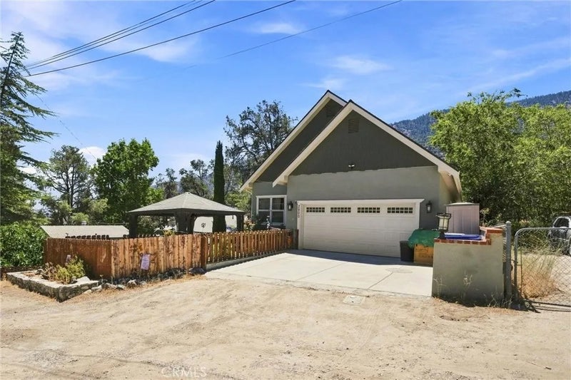 3900 Park View