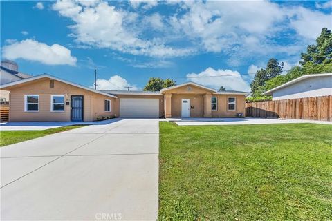 Photo of 5421 Loma, Temple City, CA 91780 (MLS # AR26067203)
