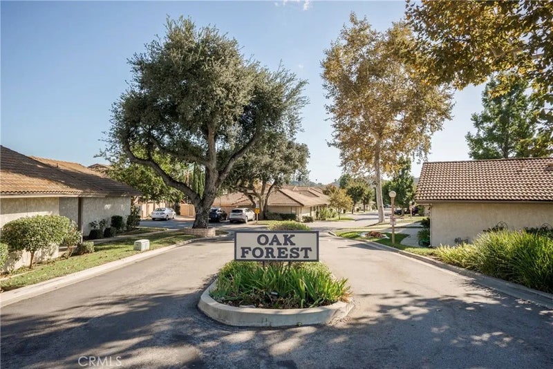 110 Oak Forest Circle