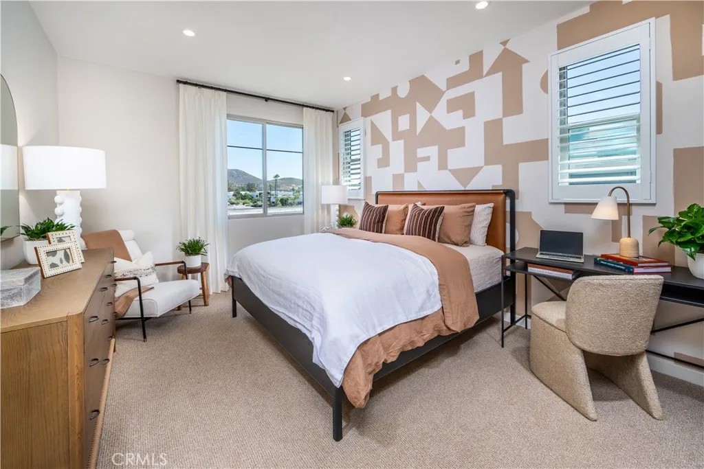 903 Estrella Road