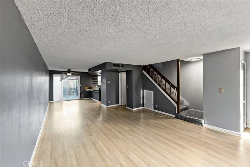 5188 W Ashlan