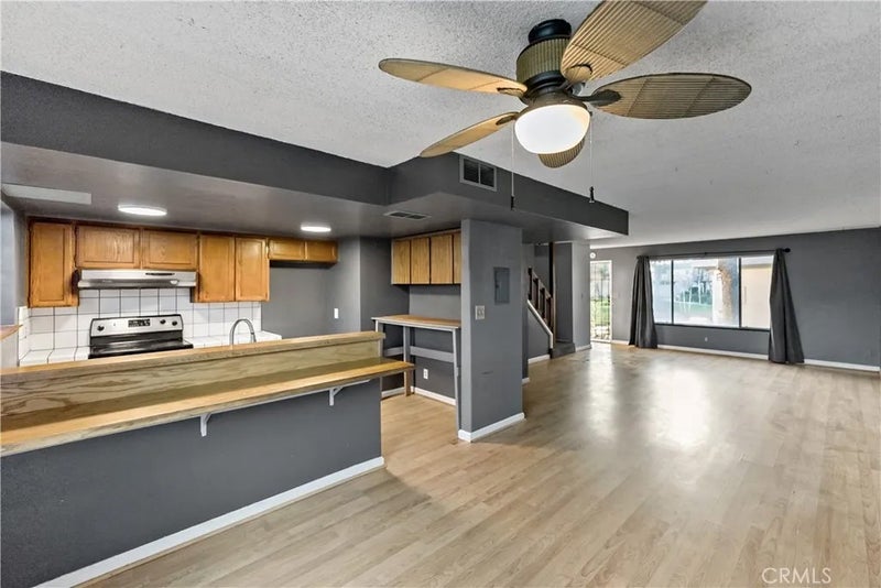 5188 W Ashlan