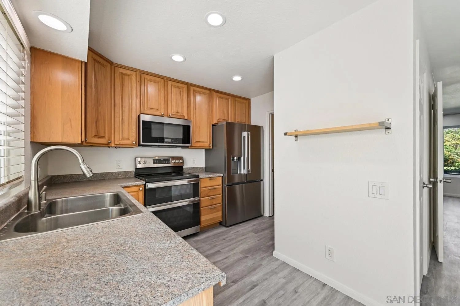 9469 Carlton Oaks Dr. A