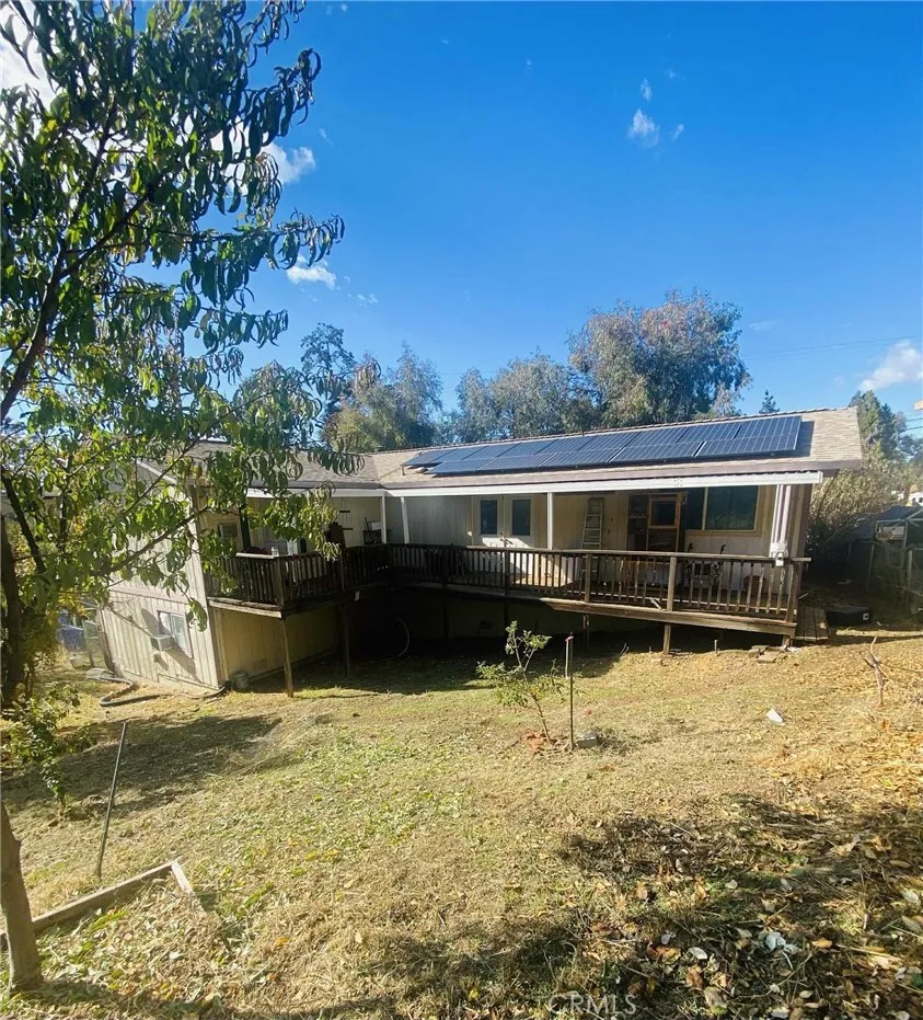 2900 Oakcrest Drive