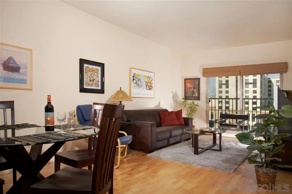 450 J St 3011