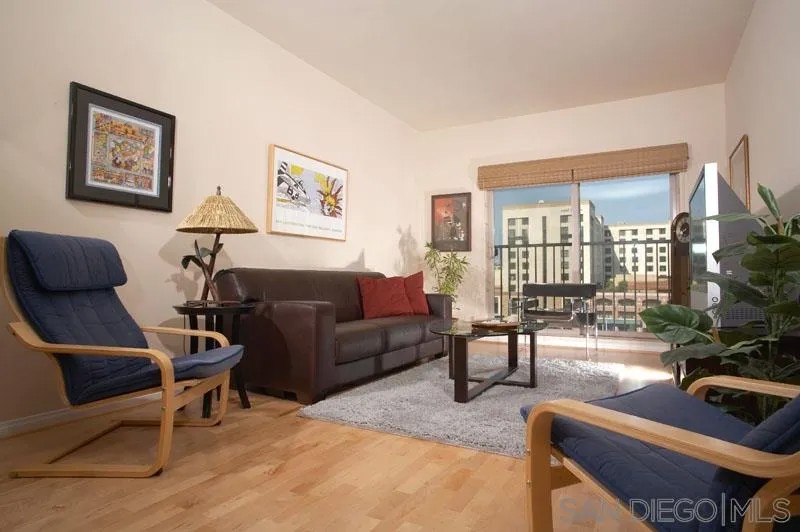 450 J St 3011