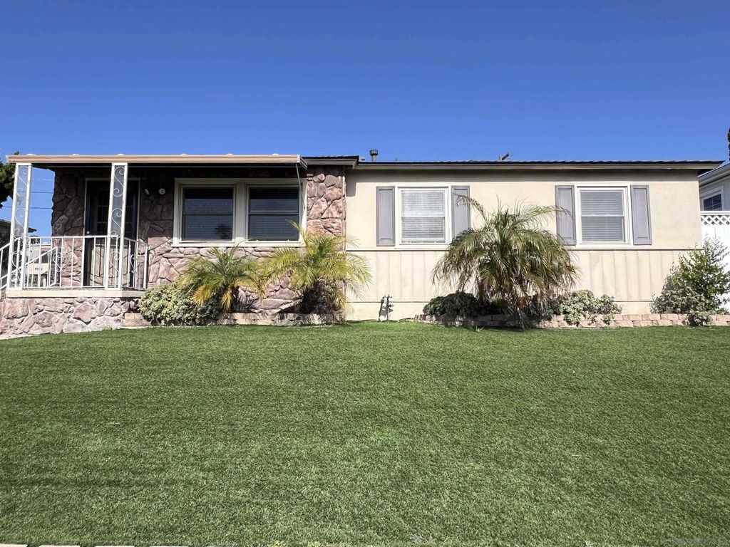 Photo of 3627 Buena Vista, San Diego, CA 92109 (MLS # 260009622)