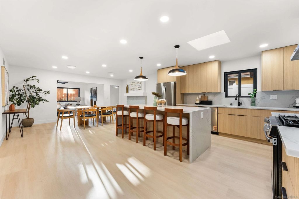 Photo of 4972 Providence Rd, San Diego, CA 92117 (MLS # 260002768)