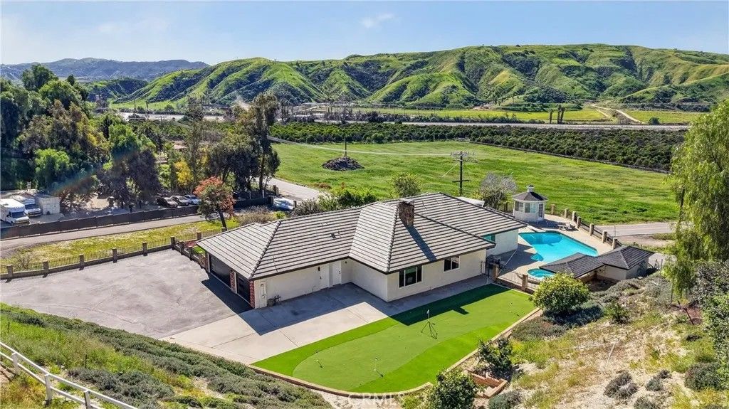 Photo of 11891 San Timoteo Canyon Road, Redlands, CA 92373 (MLS # PW26070539)