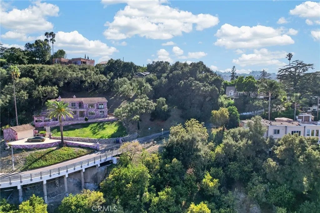 Photo of 4036 Sunswept, Studio City, CA 91604 (MLS # SR26211556)