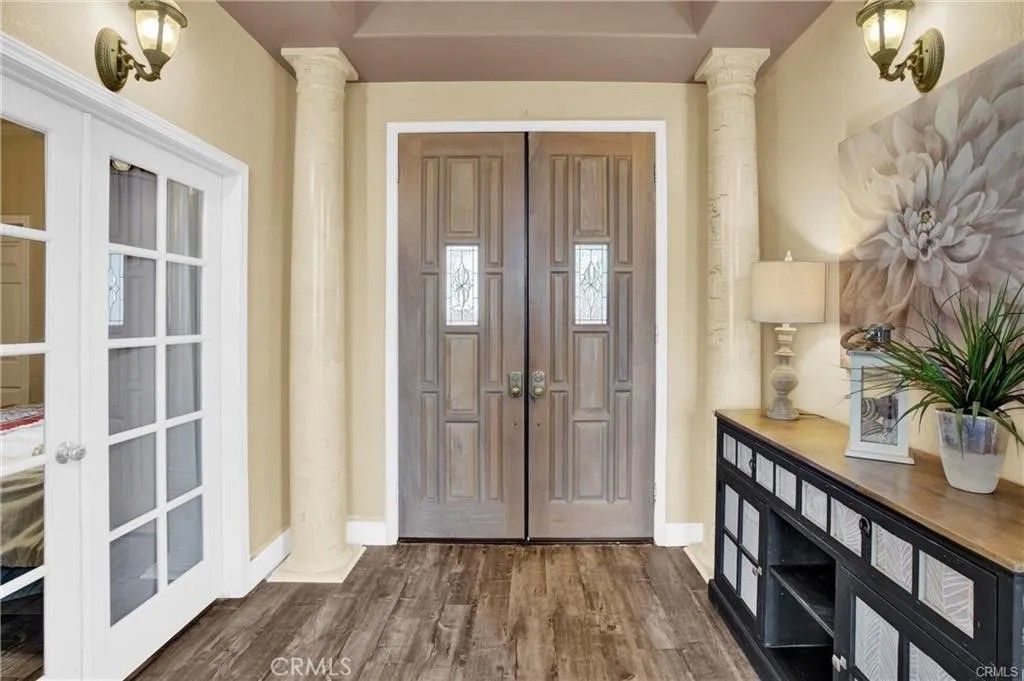 Photo of 25099 Calle Entradero, Murrieta, CA 92563 (MLS # SW25229292)