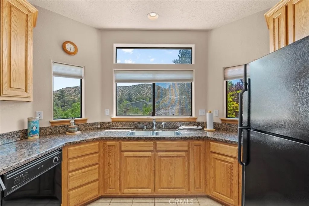 5394 Pacific Crest